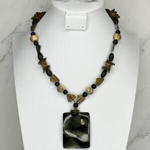 Vintage Chicos Shell Pendant Black Gold Tone Beaded Statement Necklace 22" ✨